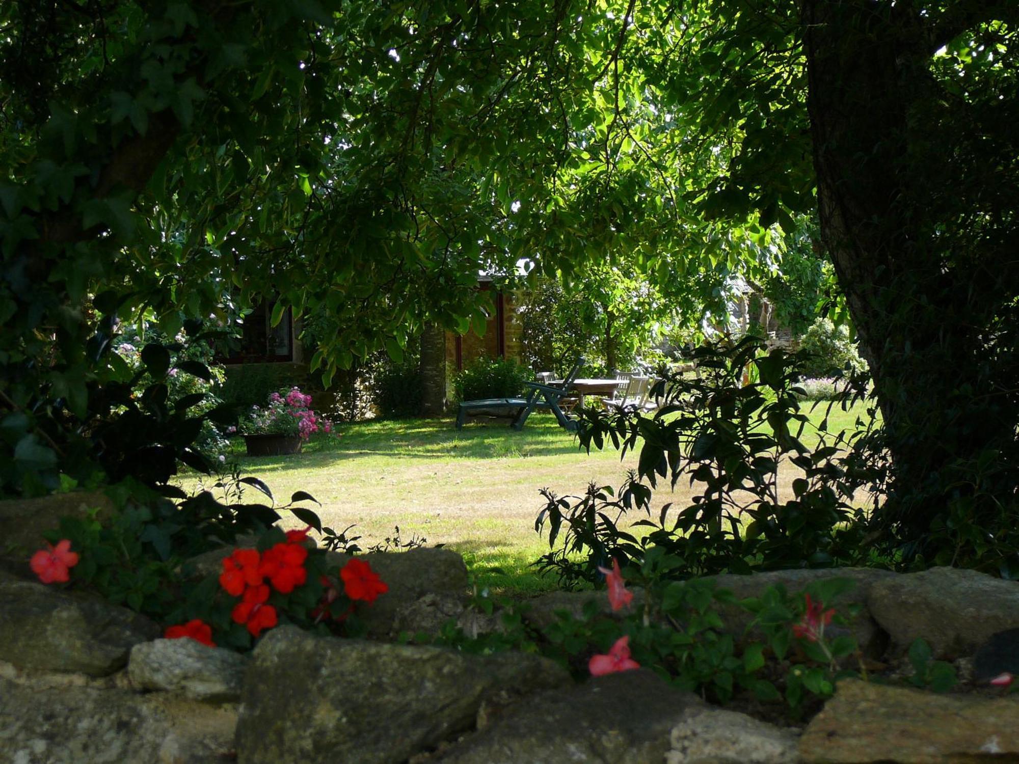 Hotel La Ferme De Kerhors Tréméoc Exterior foto